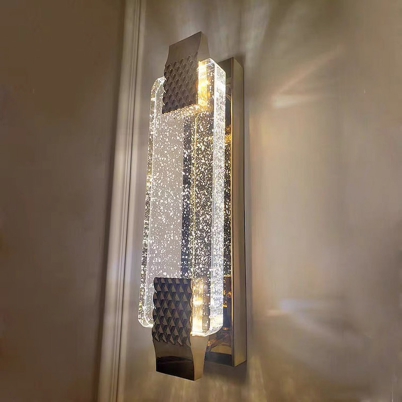 Lắp đặt thực tế đèn tường thân vàng pha lê vintage sang trọng