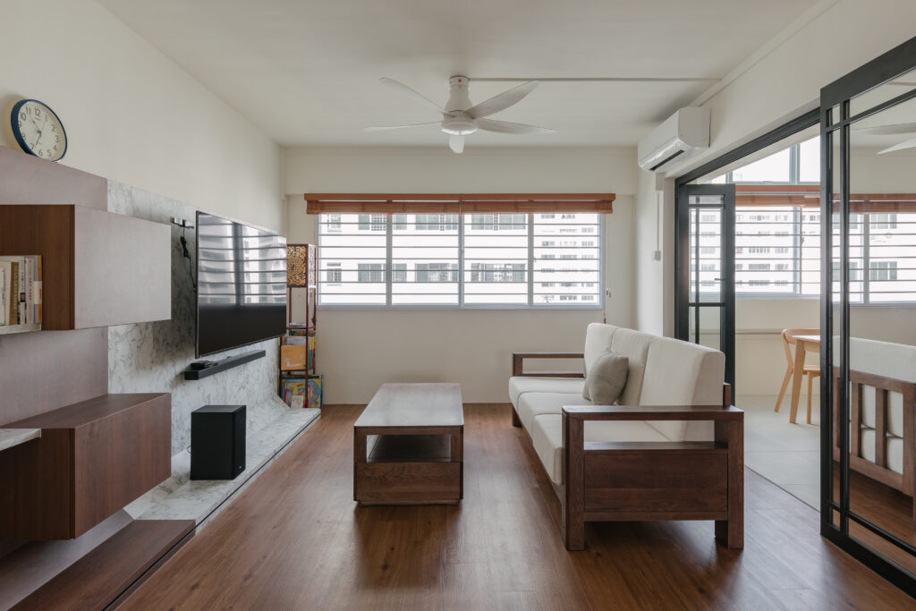 Quạt trần KDK dùng cho phòng máy lạnh: Cài đặt hướng quay và tốc độ nào để tối ưu điện năng?