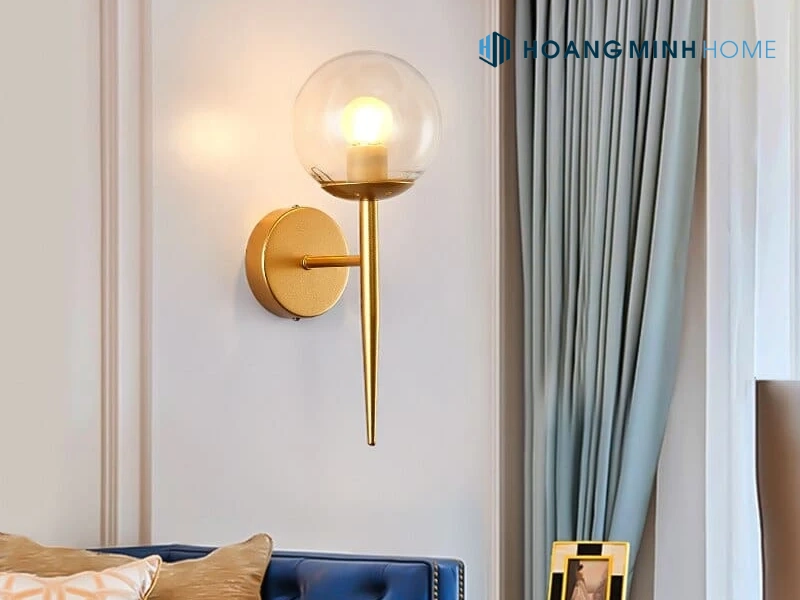 Lắp đặt đèn gắn tường với độ cao phù hợp trong không gian phòng khách