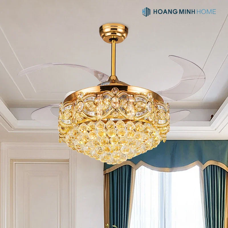 Quạt đèn trần trang trí pha lê tạo nên vẻ xa hoa, lộng lẫy và đẳng cấp cho khu vực lắp đặt
