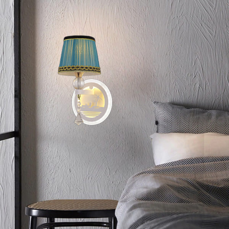 đèn tường chao vải màu xanh cho phòng ngủ
