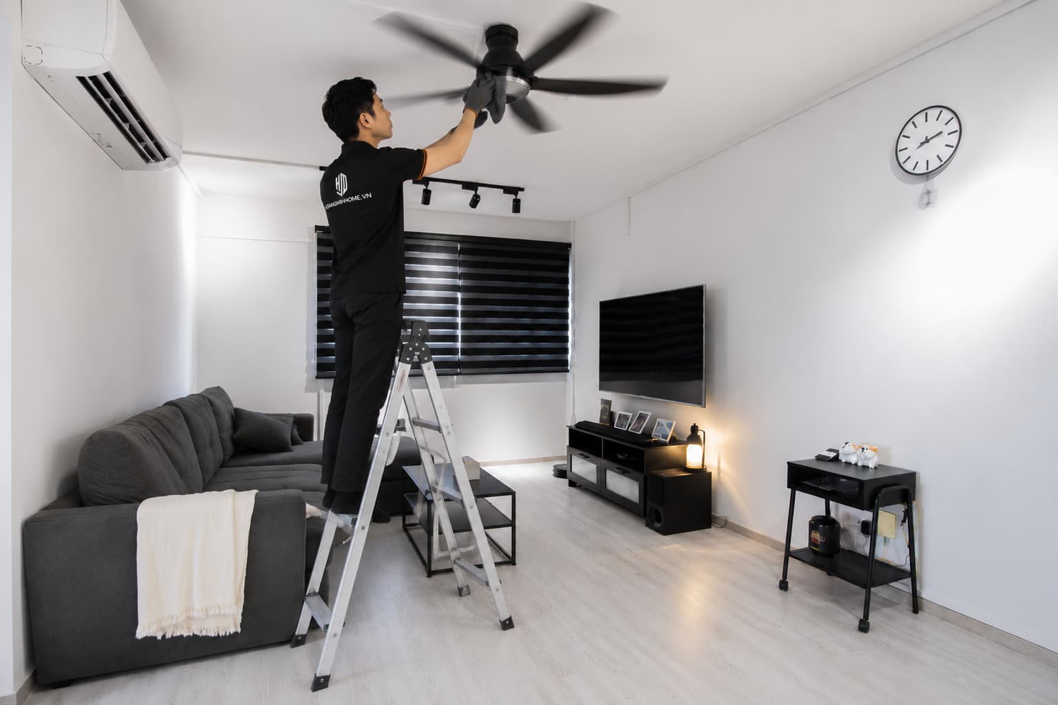 Hướng dẫn vệ sinh cánh quạt nhựa PPG của KDK đúng cách, không trầy xước sơn