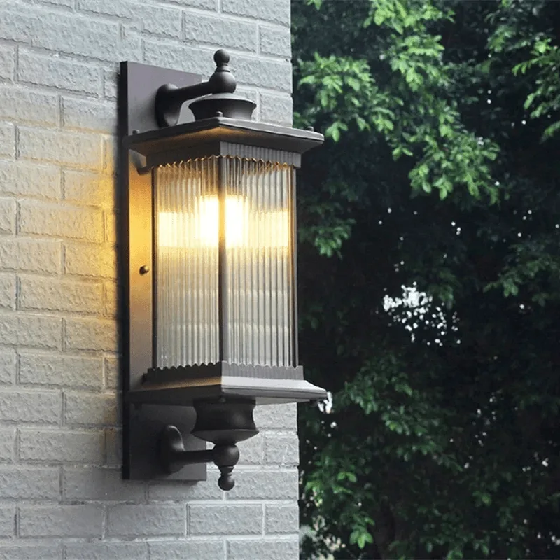 đèn gắn tường ngoài nhà